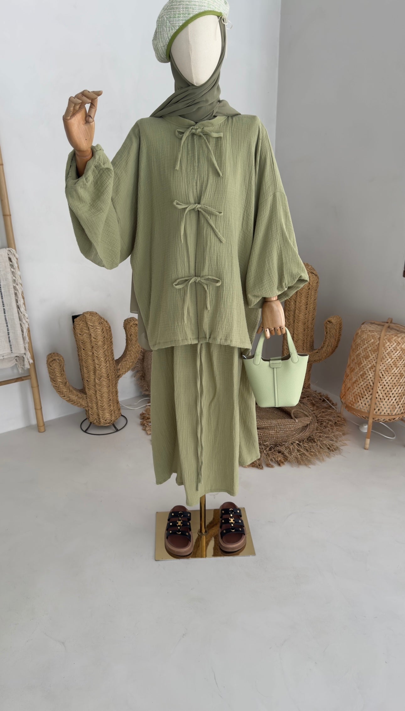 SET MYEONG